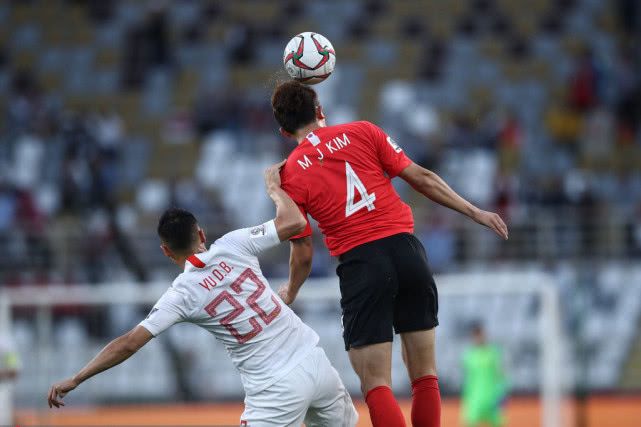 开云体育-韩国队碾压英格兰队，马龙扛起全队