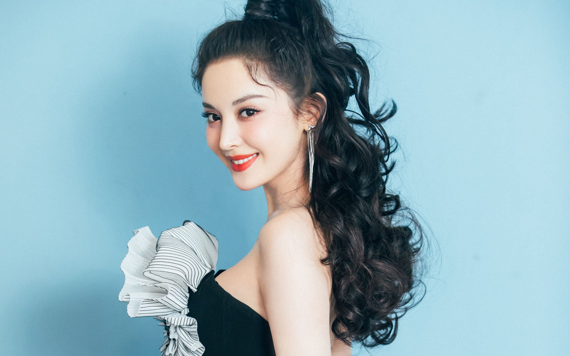 开云-东西方战场,范乔丹封神之战与东方德比的强势预言