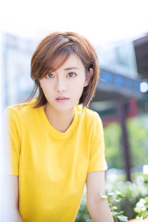 开云下载-暗流与光辉,当沉默者成为风暴之眼