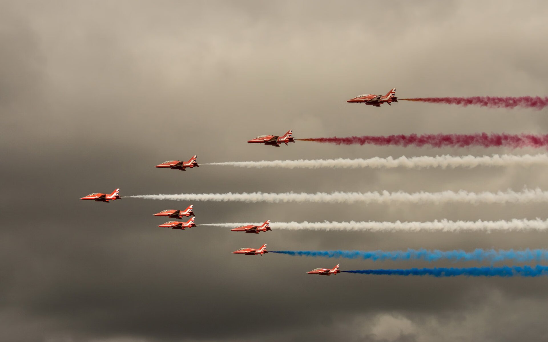 开云官网-纪录破碎之夜,当卡塔尔与沙特成为罗德里的背景板