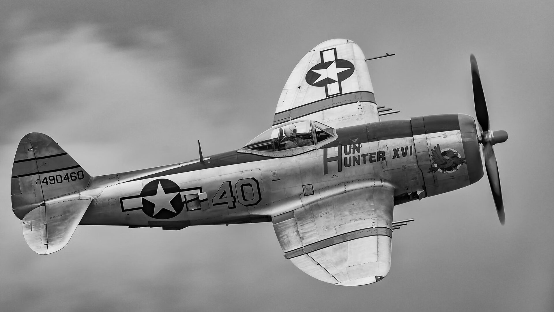 开云下载-七英尺的艺术家，切特·霍姆格伦在风暴眼中完成杰作